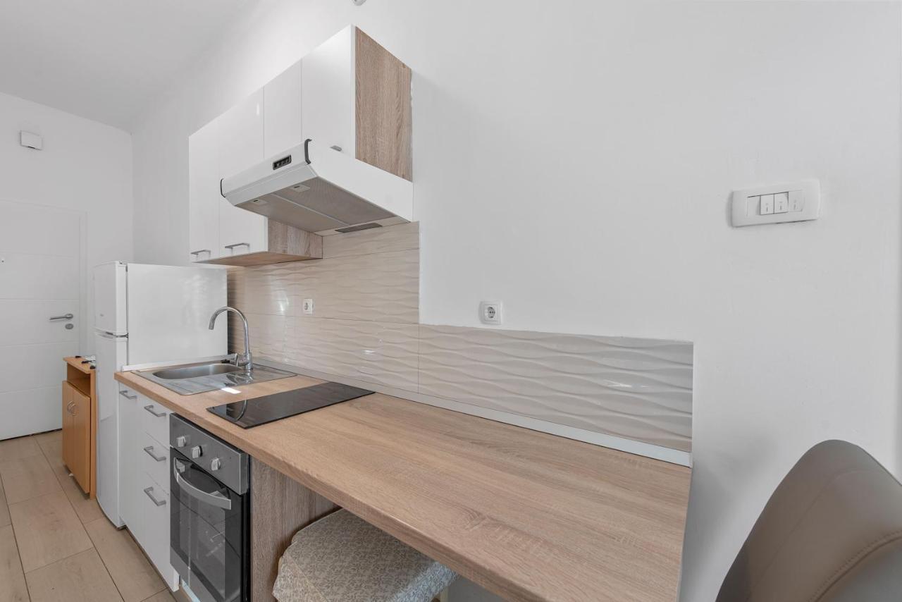 Little Flower City Studio 5 - Rijeka Rent 외부 사진