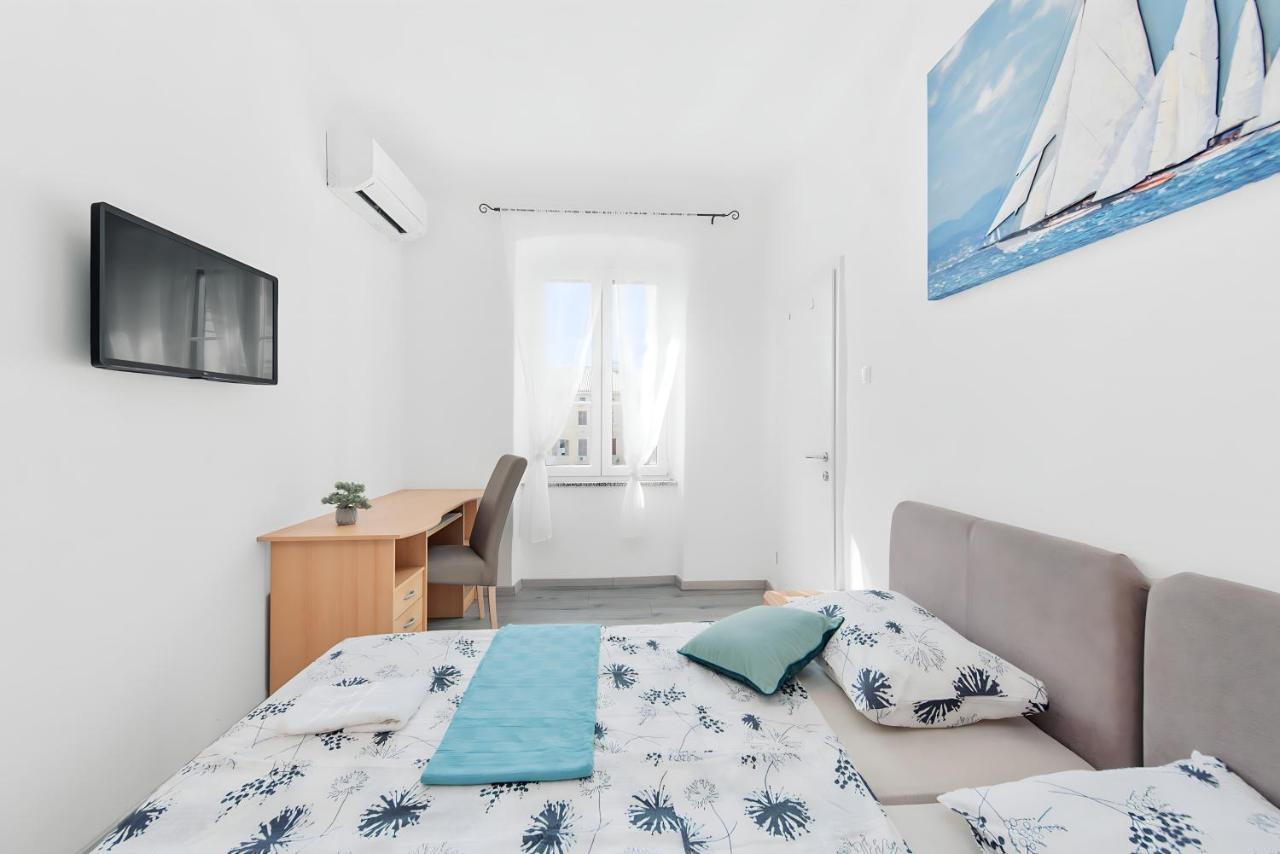 Little Flower City Studio 5 - Rijeka Rent 외부 사진